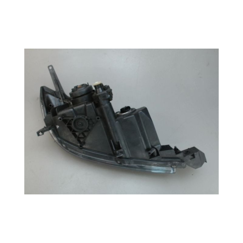 PHARE GAUCHE MAZDA 3