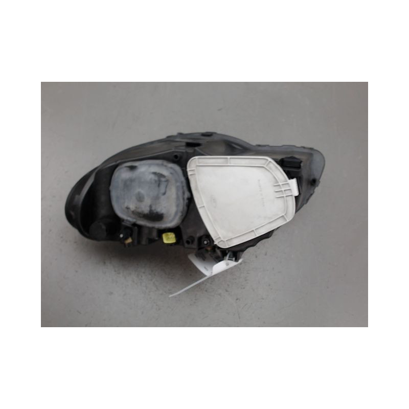 PHARE DROIT CHRYSLER VOYAGER
