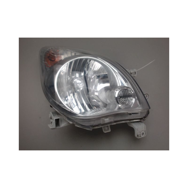 PHARE DROIT DAIHATSU CUORE