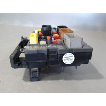 BOITE A FUSIBLES PEUGEOT 5008