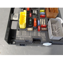 BOITE A FUSIBLES PEUGEOT 5008
