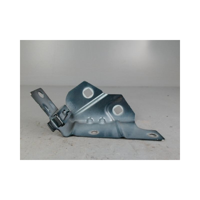 SUPPORT AILE AVD RENAULT TRAFIC III