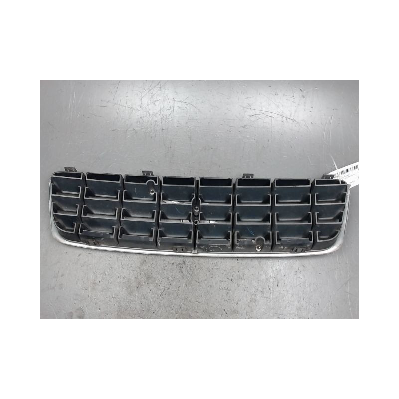 CALANDRE VOLVO XC70 2002-2004