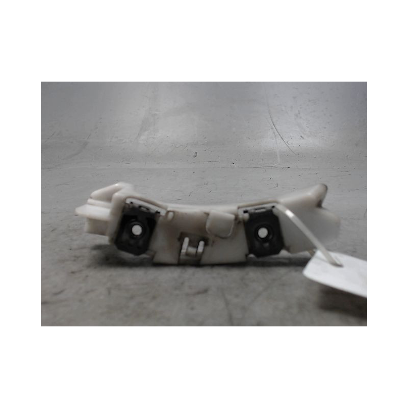 SUPPORT PARE-CHOC AVD PEUGEOT 208