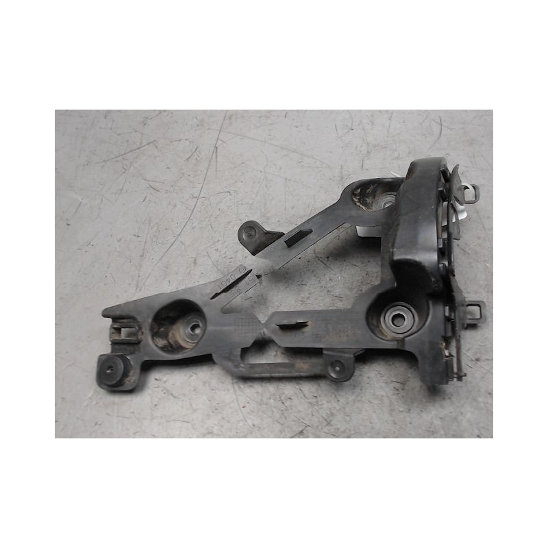 SUPPORT PARE-CHOC ARG PEUGEOT 2008