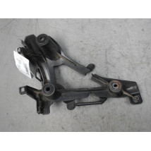 SUPPORT PARE-CHOC ARG PEUGEOT 2008