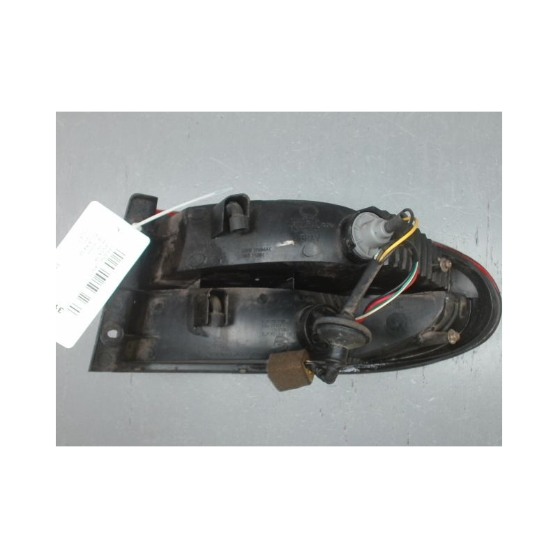FEU ARRIERE GAUCHE  DAEWOO LANOS 3P