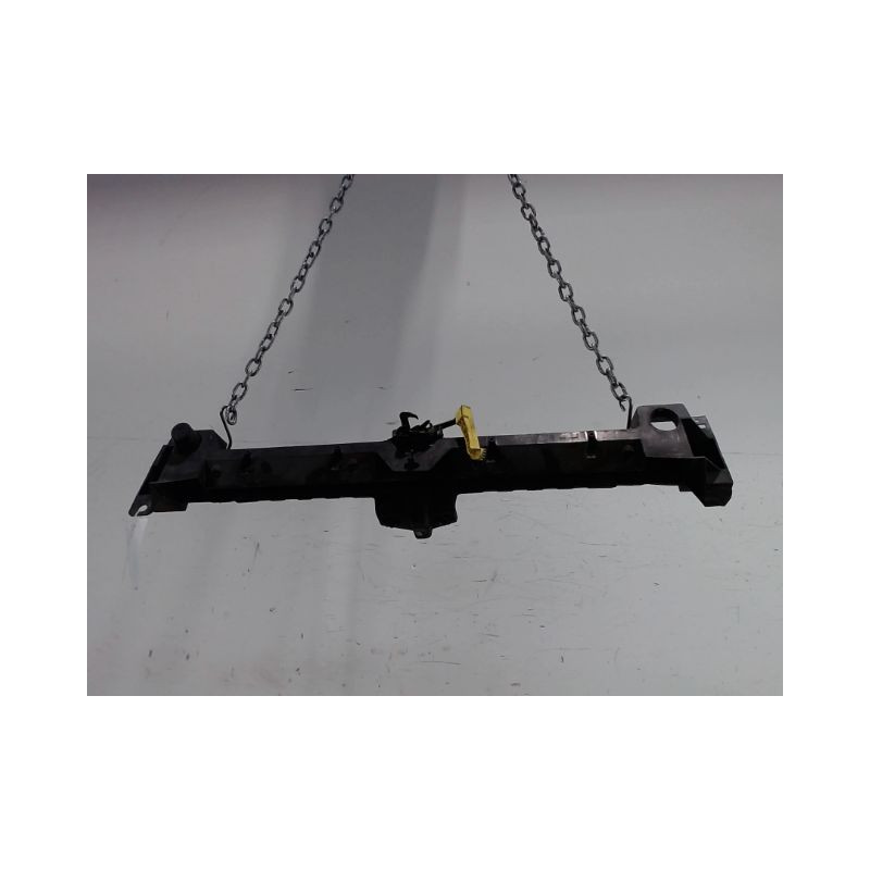 TRAVERSE SUPERIEURE ARMATURE AVANT PEUGEOT PARTNER TEPEE 2008-