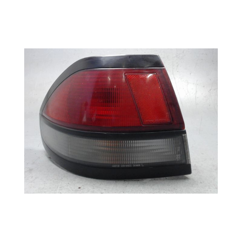 FEU ARRIERE GAUCHE  MAZDA 626 97-99