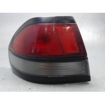 FEU ARRIERE GAUCHE  MAZDA 626 97-99