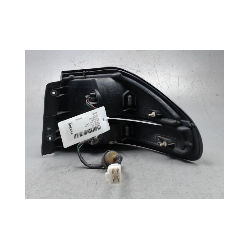 FEU ARRIERE GAUCHE  MAZDA 626 97-99