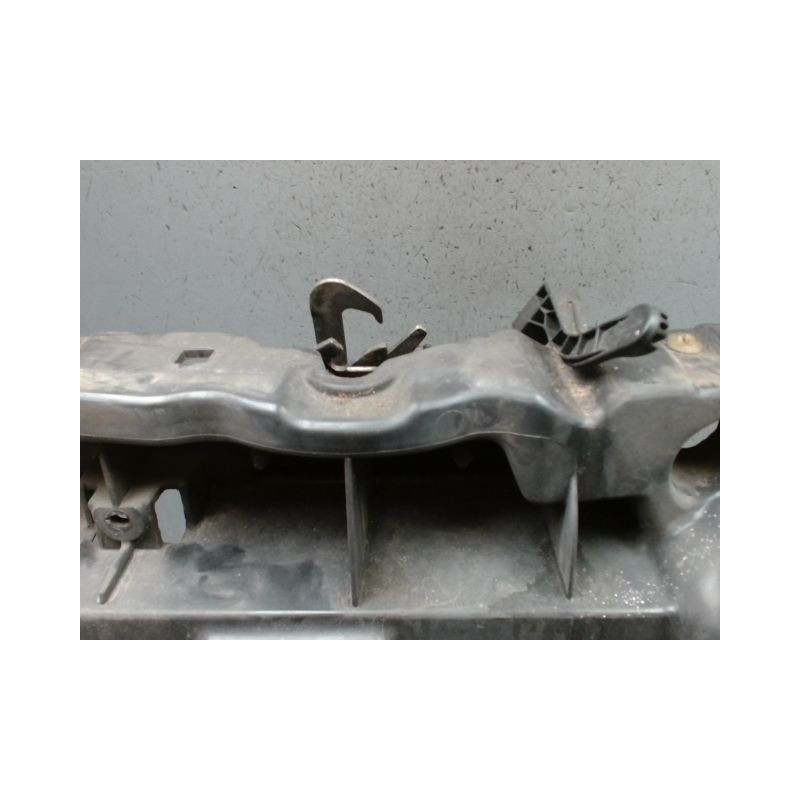 SUPPORT RADIATEUR PEUGEOT 207 5P