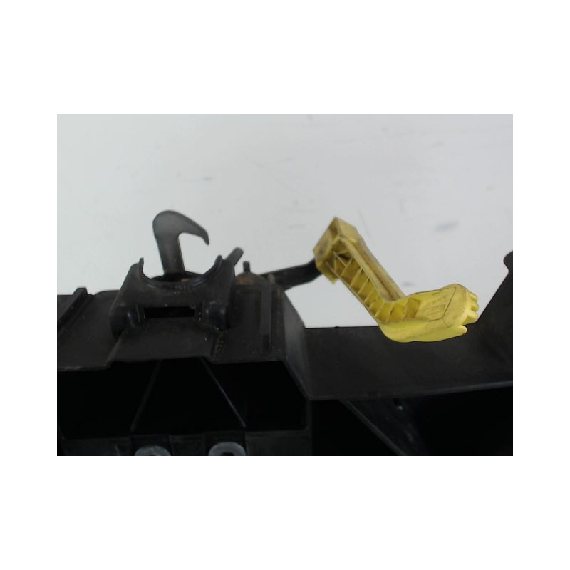 TRAVERSE SUPERIEURE ARMATURE AVANT CITROEN C3 PICASSO 2008-