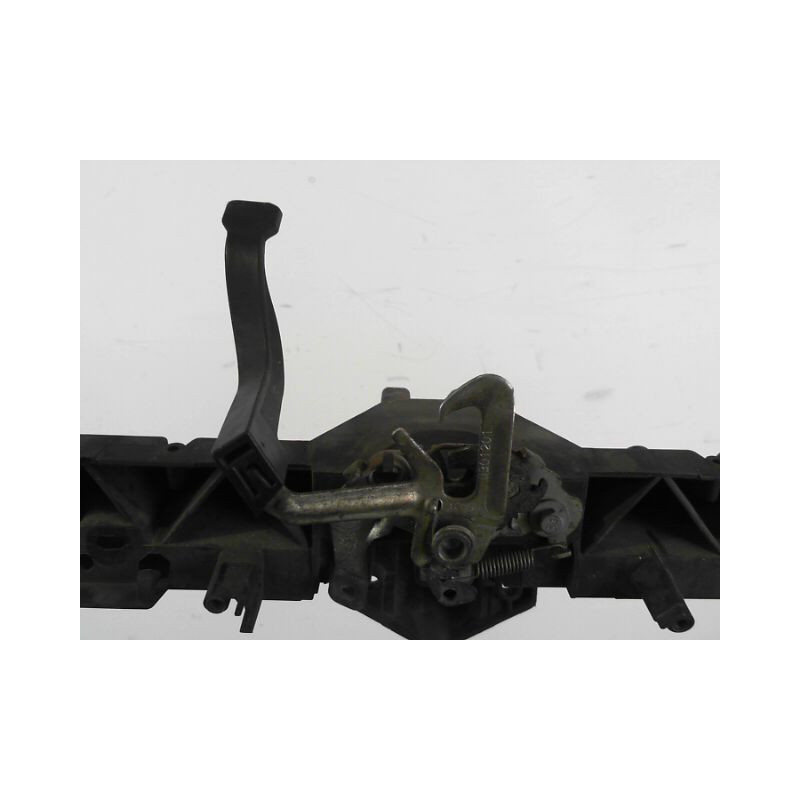 TRAVERSE SUPERIEURE ARMATURE AVANT PEUGEOT 3008 2009-