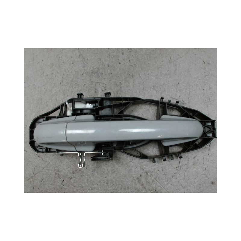 POIGNEE EXTERIEURE PORTE AVANT DROIT FORD PUMA