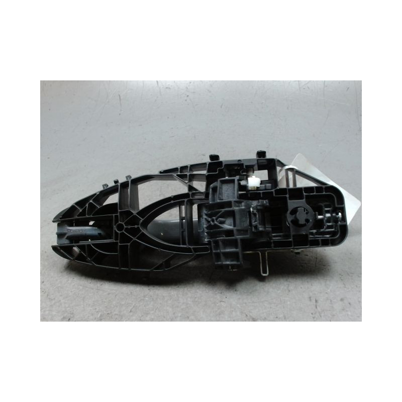 POIGNEE EXTERIEURE PORTE AVANT DROIT FORD PUMA