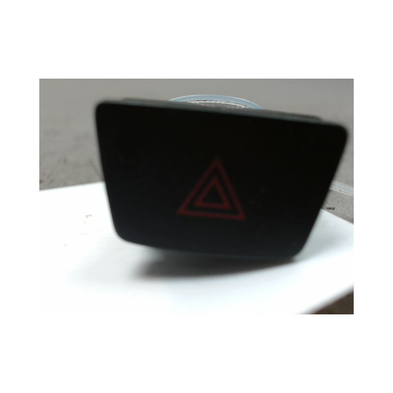 BOUTON DE WARNING FORD PUMA