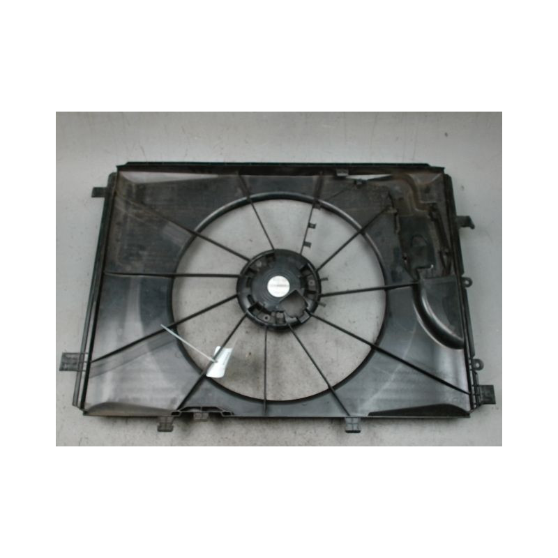 SUPPORT DE VENTILATEUR MERCEDES CLASSE A