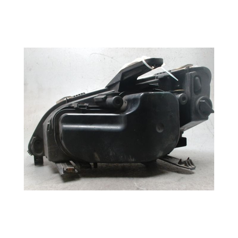 PHARE DROIT FORD FOCUS C-MAX 03-07