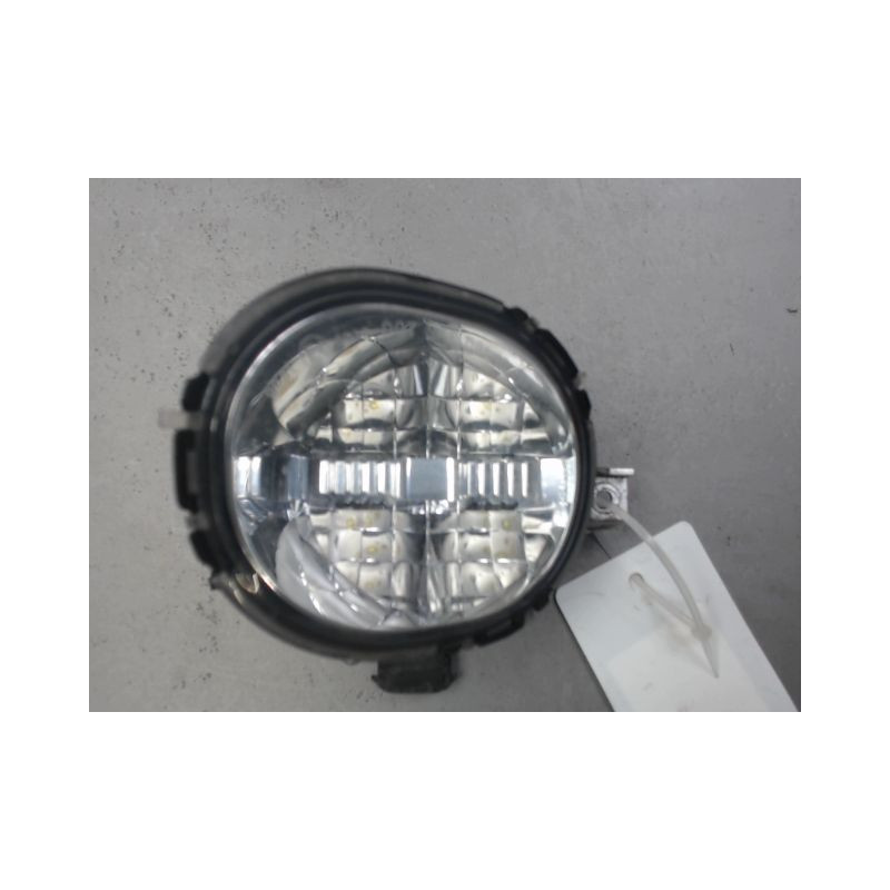 PHARE ANTIBROUILLARD AVANT GAUCHE VOLVO V50