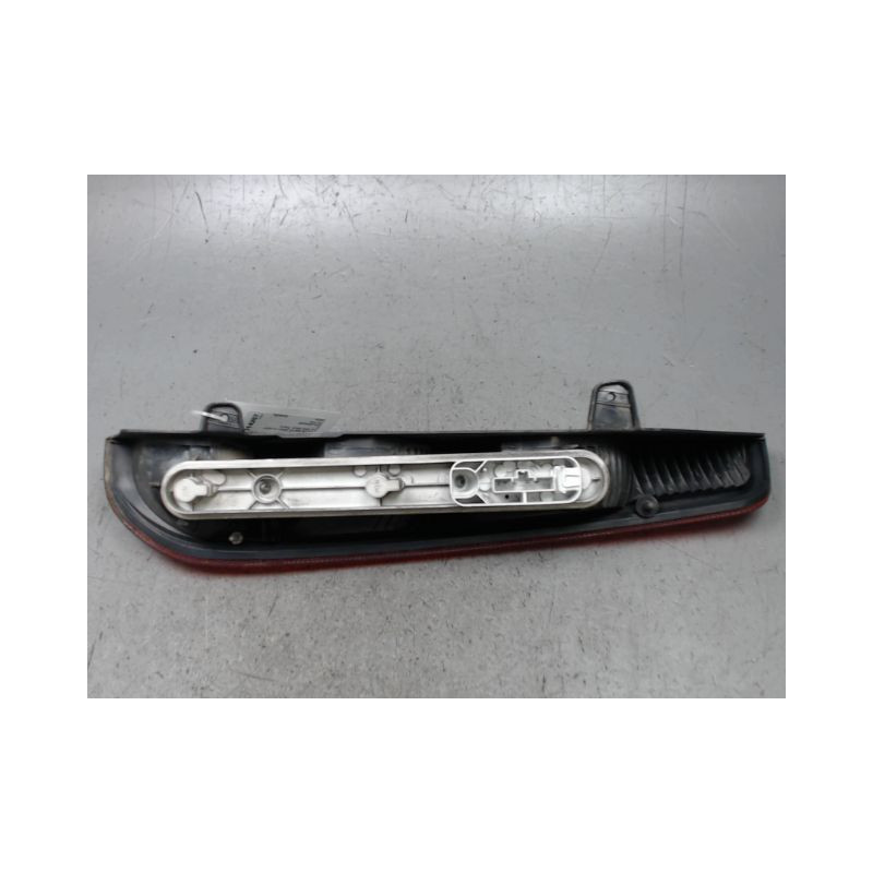 FEU ARRIERE GAUCHE  FORD FOCUS SW 2005-2007