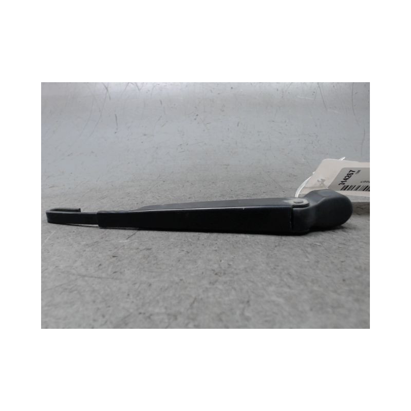 BRAS ESSUIE-GLACE ARRIERE FORD FOCUS SW 2005-2007