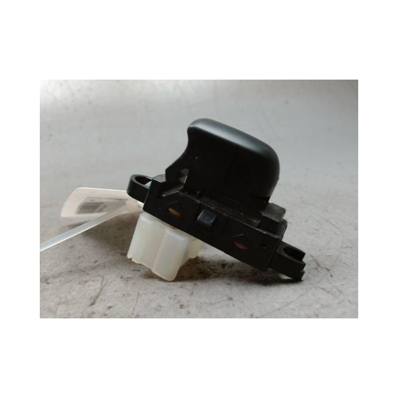 COMMANDE LEVE-GLACE PORTE ARG NISSAN PULSAR