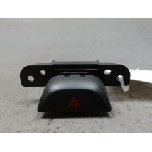 BOUTON DE WARNING NISSAN PULSAR