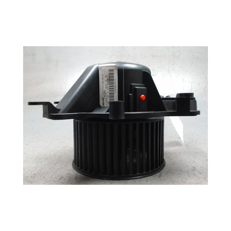 MOTEUR VENTILATEUR CHAUFFAGE PEUGEOT 5008 2009-