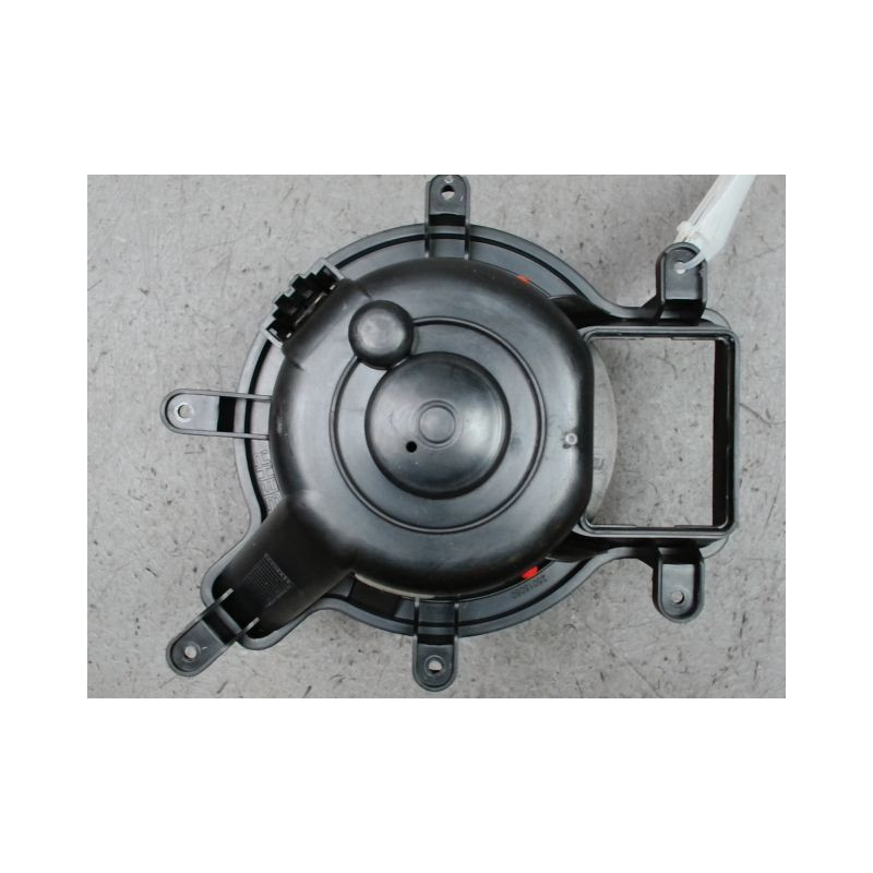 MOTEUR VENTILATEUR CHAUFFAGE PEUGEOT 5008 2009-