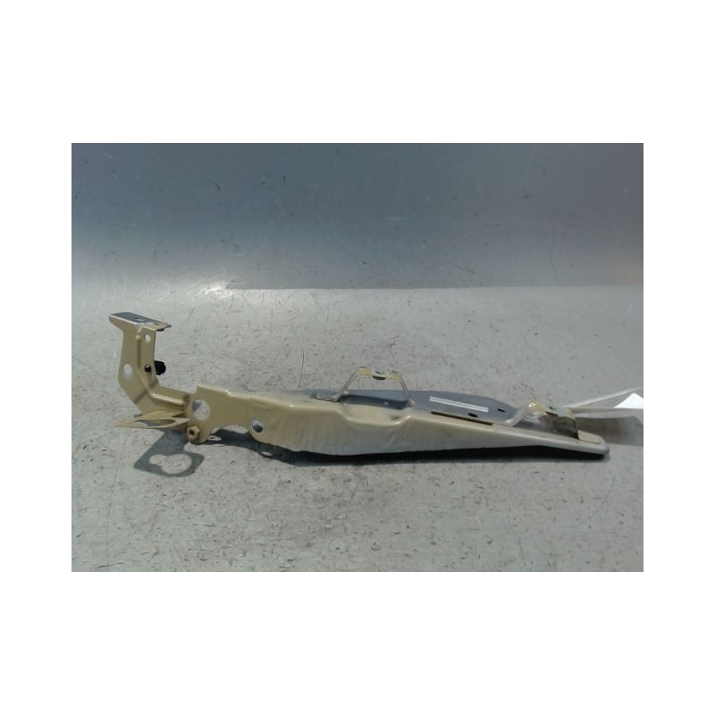 SUPPORT AILE AVD CITROEN C4