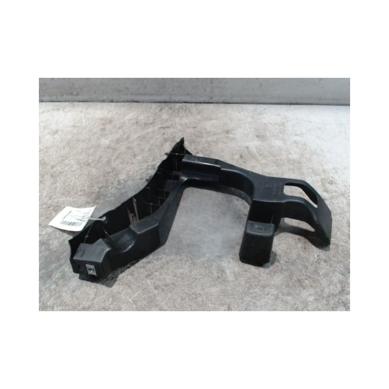 SUPPORT PARE-CHOC ARD PEUGEOT 308 SW 2008-