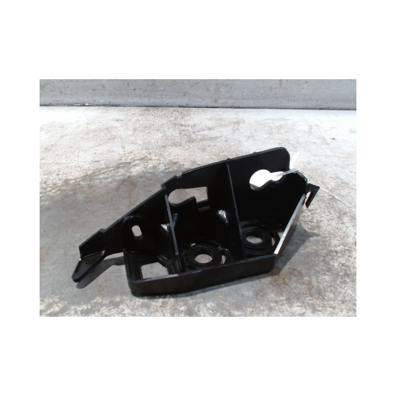 SUPPORT PARE-CHOC AVG PEUGEOT 308 2011-