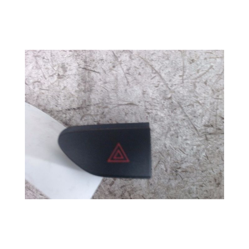 BOUTON DE WARNING RENAULT CLIO