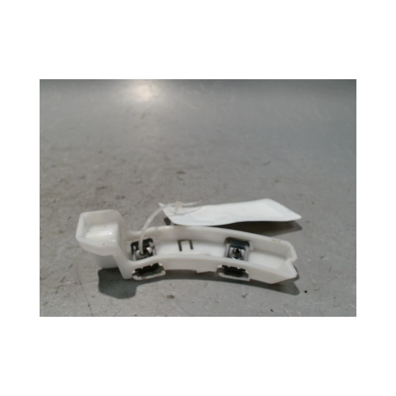 SUPPORT PARE-CHOC AVD PEUGEOT 208