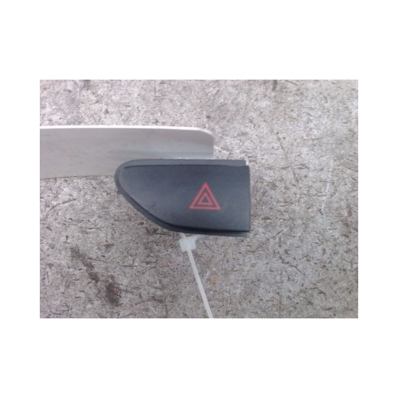BOUTON DE WARNING RENAULT CLIO