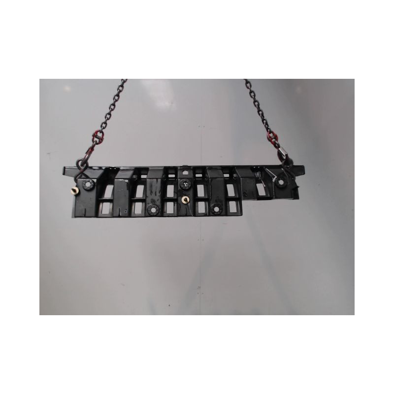 SUPPORT CENTRAL PARE-CHOC ARRIERE  PEUGEOT 3008 2009-
