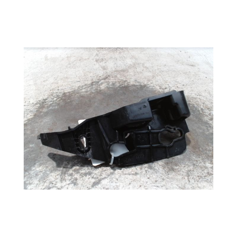 SUPPORT PARE-CHOC AVG PEUGEOT 308 2009-