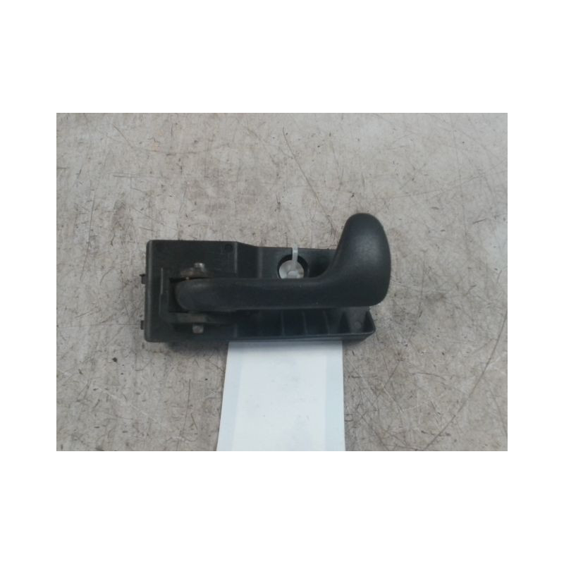 POIGNEE INTERIEURE PORTE AVANT GAUCHE MICROCAR MC2