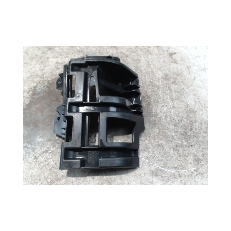 SUPPORT PARE-CHOC ARD PEUGEOT 5008 2009-