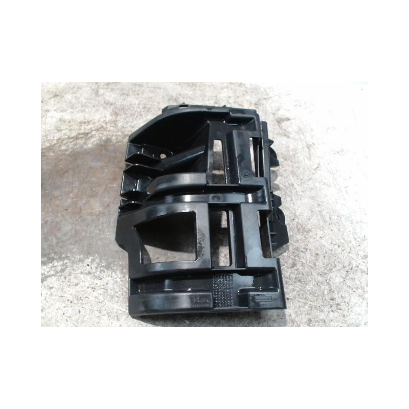 SUPPORT PARE-CHOC ARG PEUGEOT 5008 2009-