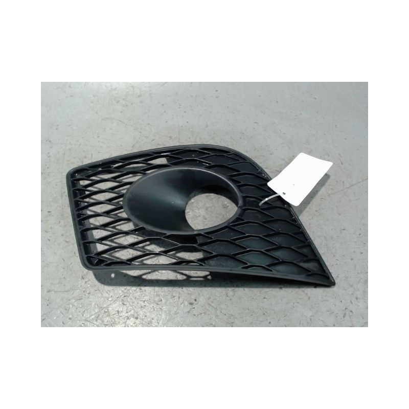 GRILLE VENTILATION PARE-CHOC AVG SEAT LEON 2005-