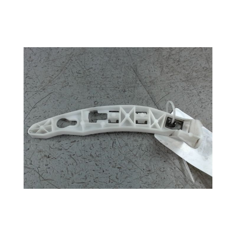 SUPPORT PARE-CHOC ARD PEUGEOT 208