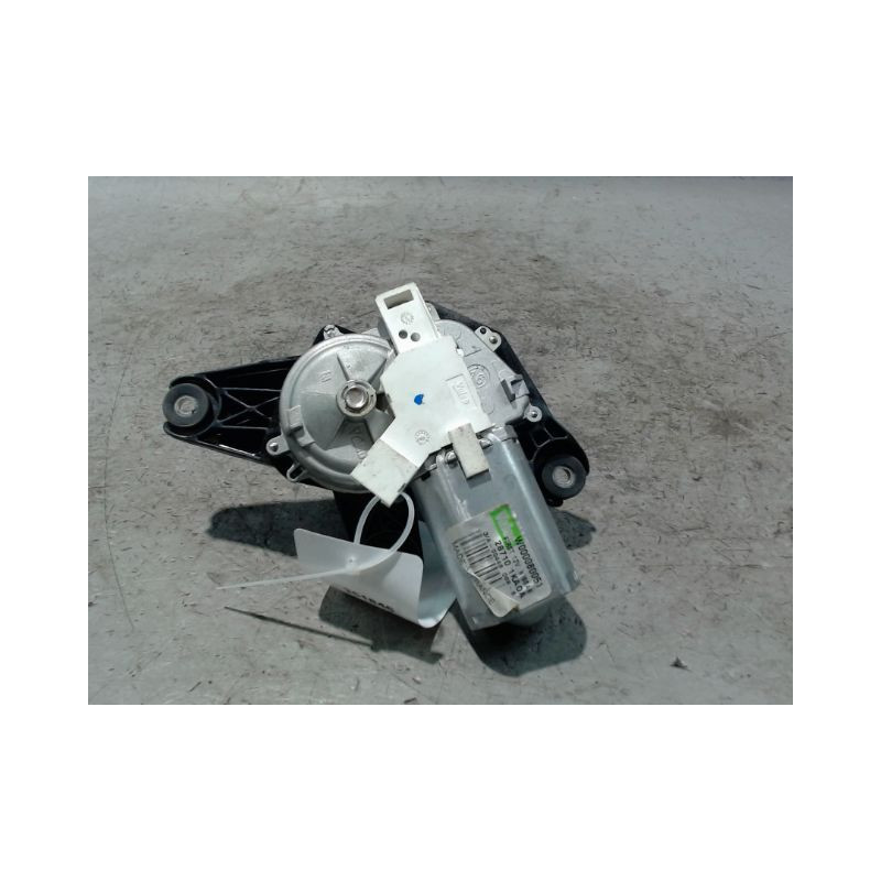 MOTEUR ESSUIE-GLACE ARRIERE NISSAN PULSAR