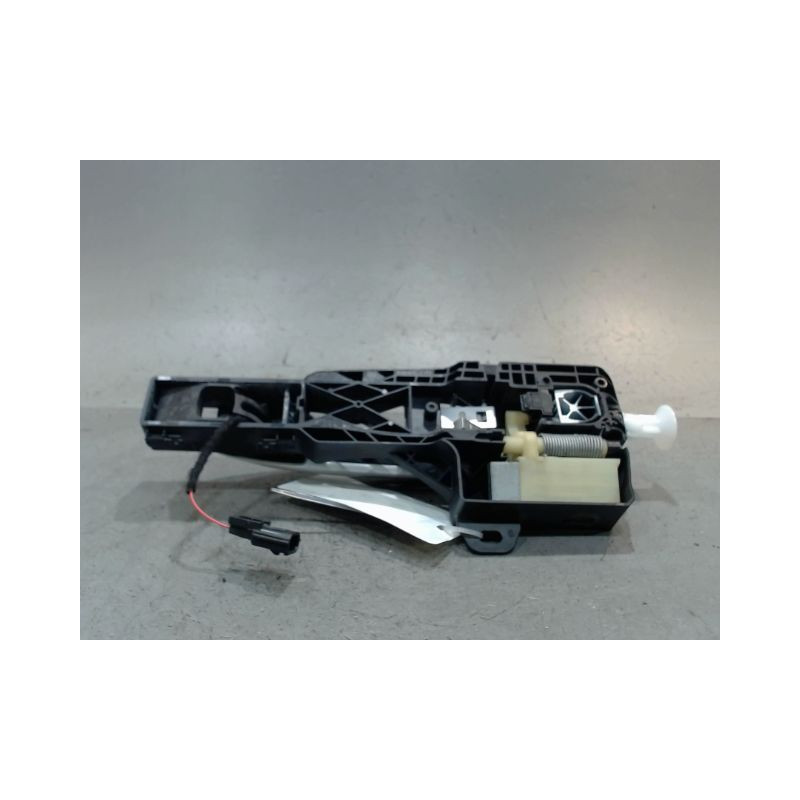 POIGNEE EXTERIEURE PORTE ARRIERE DROIT RENAULT MEGANE