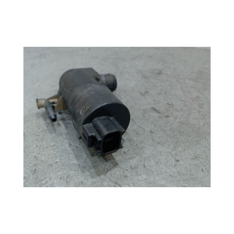 POMPE LAVE-GLACE ARRIERE TOYOTA YARIS