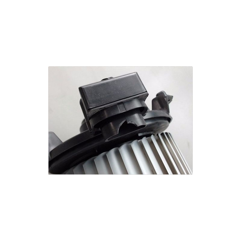 MOTEUR VENTILATEUR CHAUFFAGE TOYOTA YARIS III 11-15
