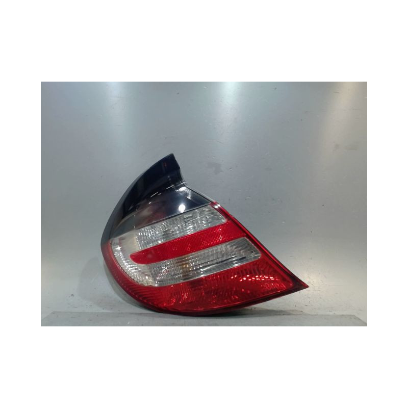 FEU ARRIERE GAUCHE  MERCEDES CLASSE C