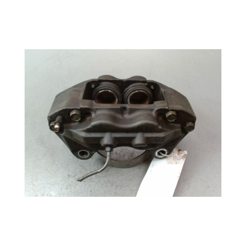 ETRIER DE FREIN AVANT GAUCHE TOYOTA LANDCRUISER BREAK III Phase 2 (J90) 1999-2003