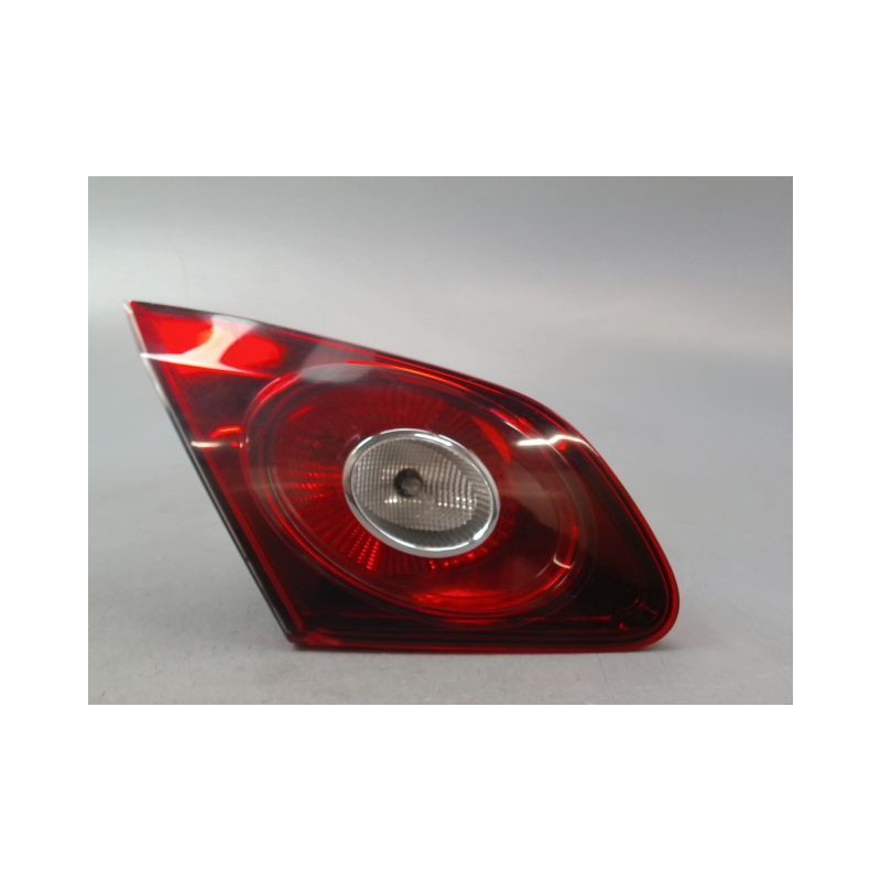 FEU ARRIERE INTERIEUR GAUCHE VOLKSWAGEN PASSAT 2010-